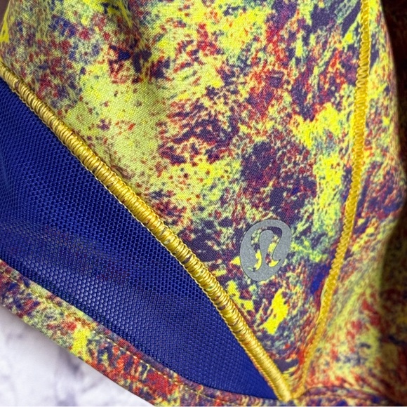 Lululemon Seawheeze Hotty Hot Shorts Size 8 | Rare Multicolor Print | EUC - Picture 2 of 5